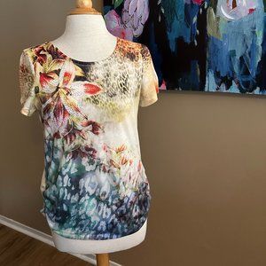 Chico's Beaded Metallic Floral Short Sleeve Tee Size 1 = 8 Medium
